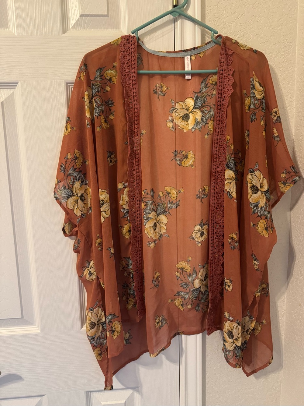 Xhilaration Rust Floral Sheer Kimono with Crochet Trim